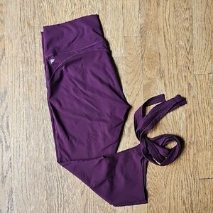 Fabletics Purple Leggings Size XL